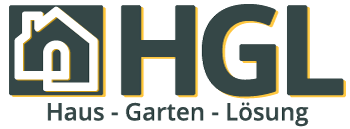 Logo der HausGartenLoesung zeigt links ein symbolisches Haus, das sich kontrastreich abgrenzt. Rechtsbündig daneben stehen die Buchstaben H, G, und L. Darunter der Schriftzug: Haus - Garten - Lösung